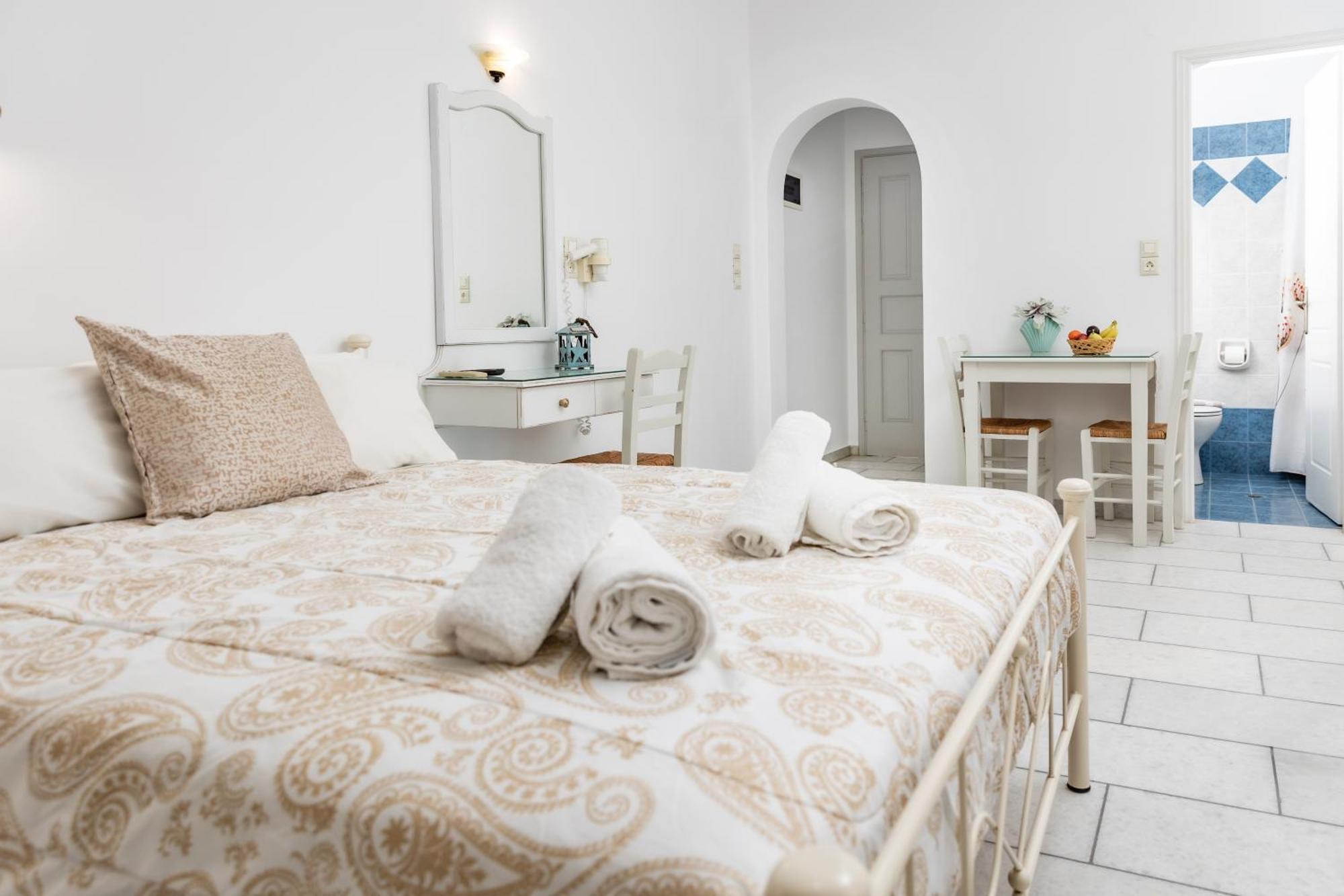 Depis Studios & Apartments Naxos City Eksteriør billede