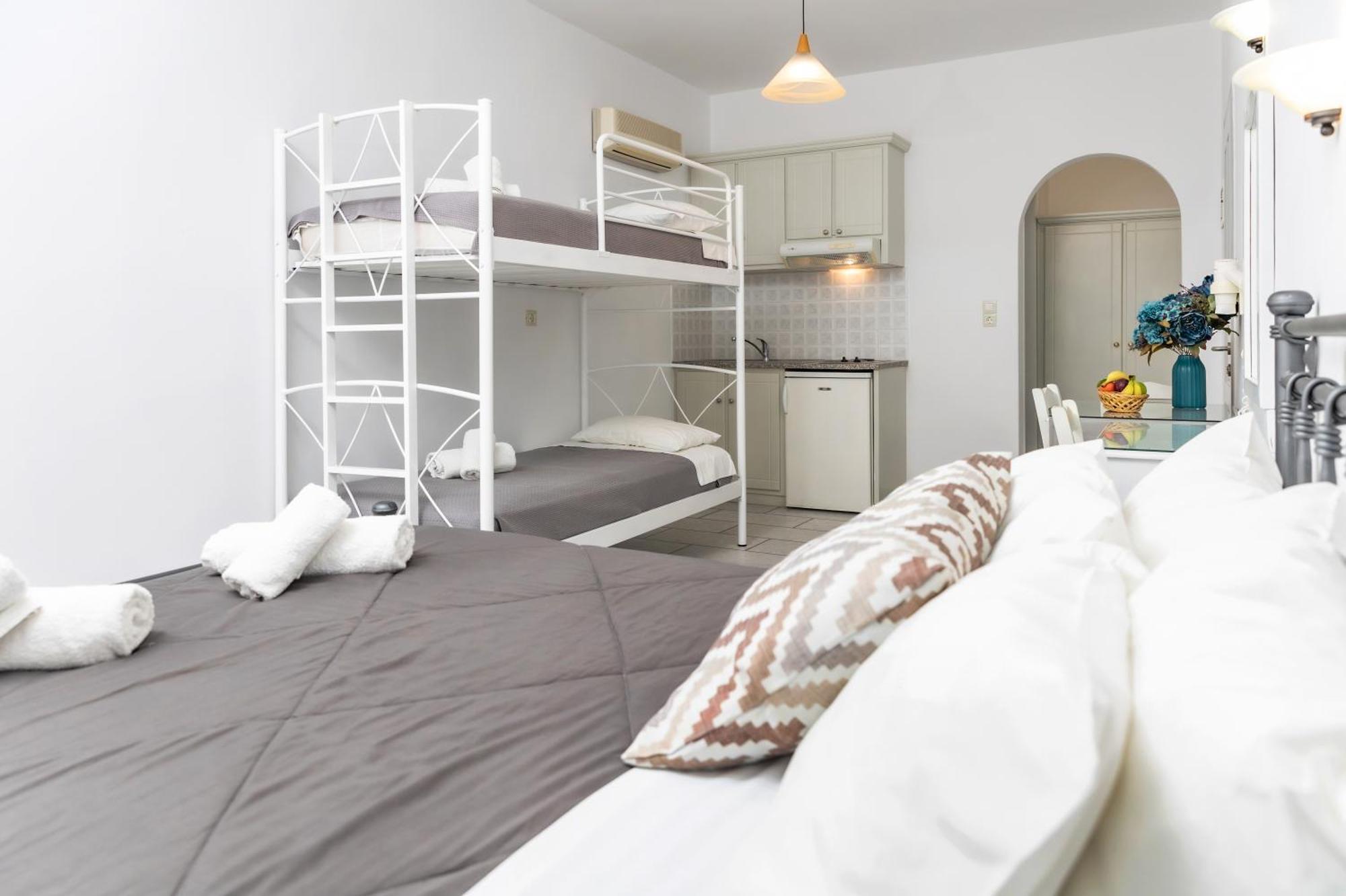 Depis Studios & Apartments Naxos City Eksteriør billede