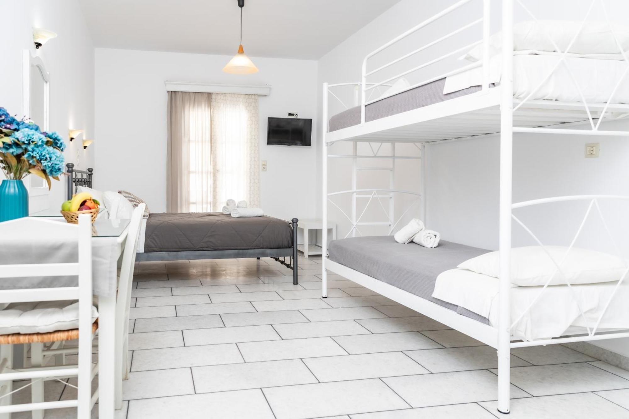 Depis Studios & Apartments Naxos City Eksteriør billede