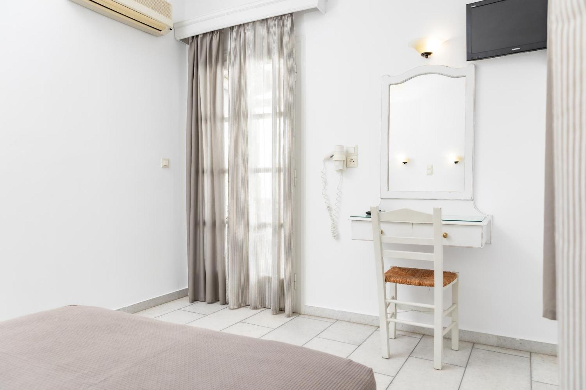Depis Studios & Apartments Naxos City Eksteriør billede
