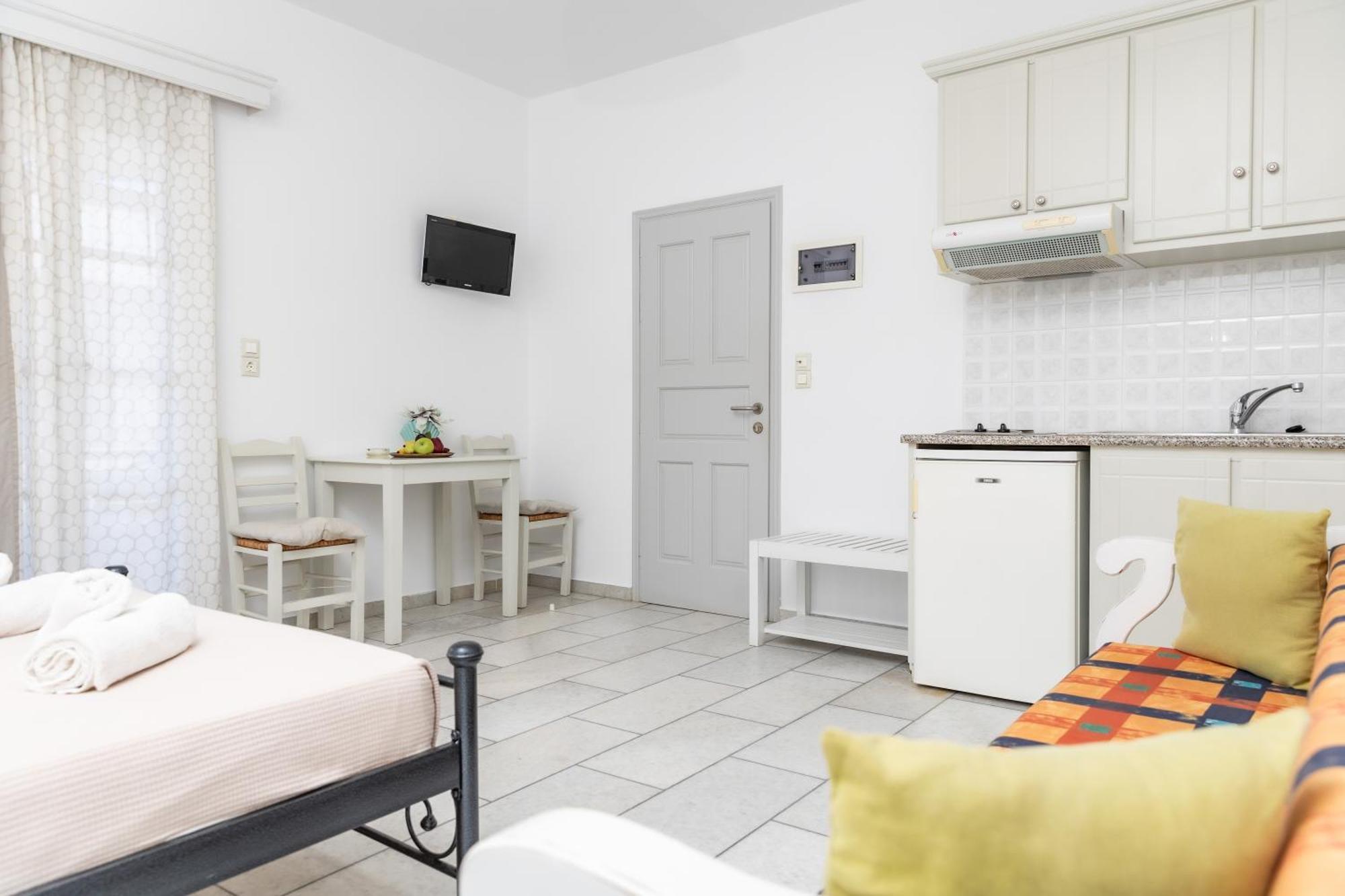 Depis Studios & Apartments Naxos City Eksteriør billede